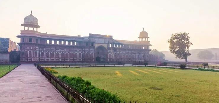 Complete Uttar Pradesh Circuit Tour Package - Traveler's favorite