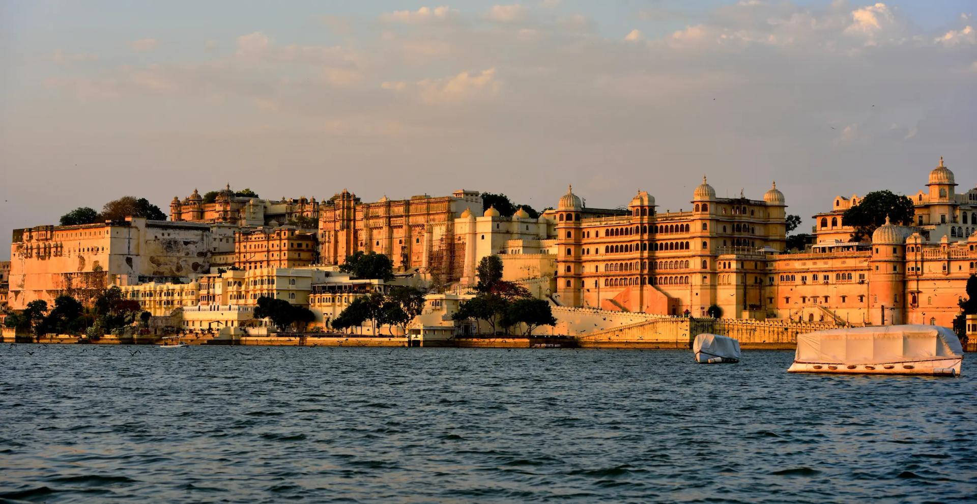 Udaipur Tour Packages promotional banner