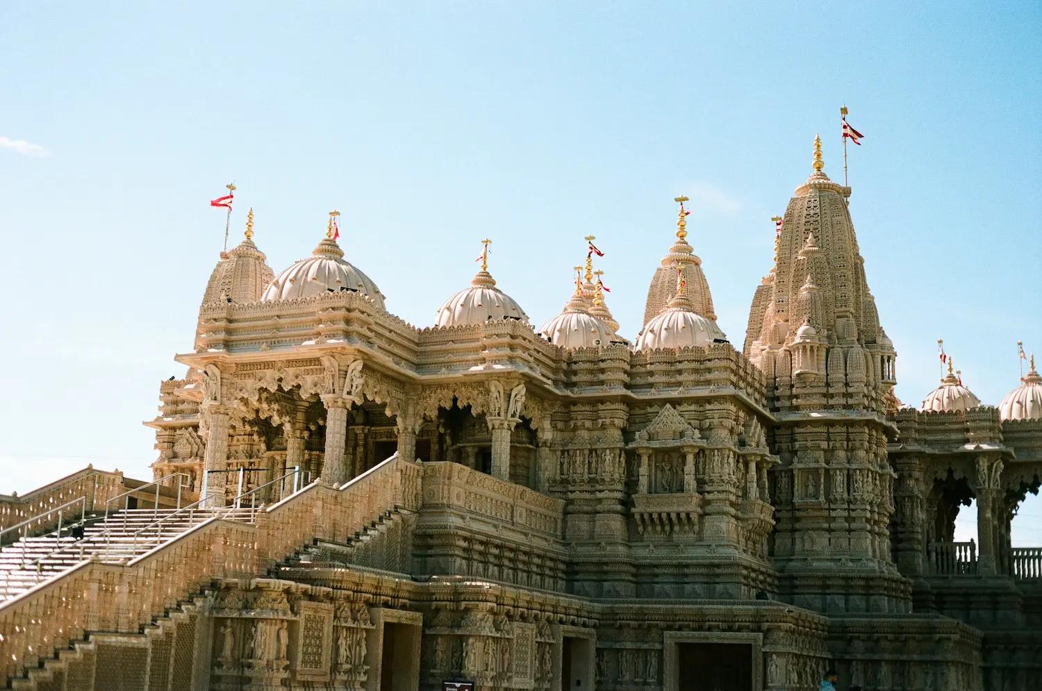Ayodhya Tour Packages promotional banner