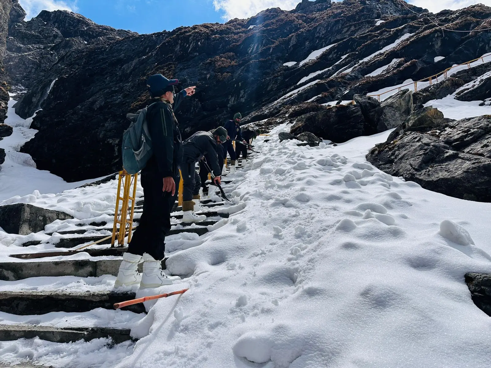 Army member in Hemkund 