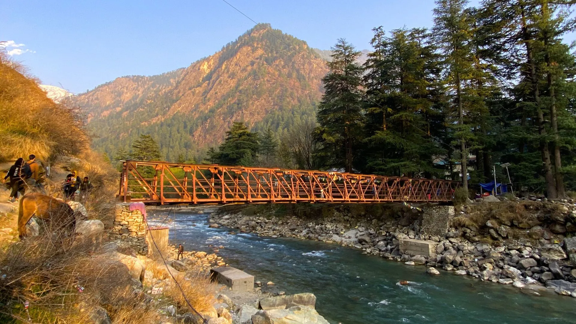 Walk to Chalal