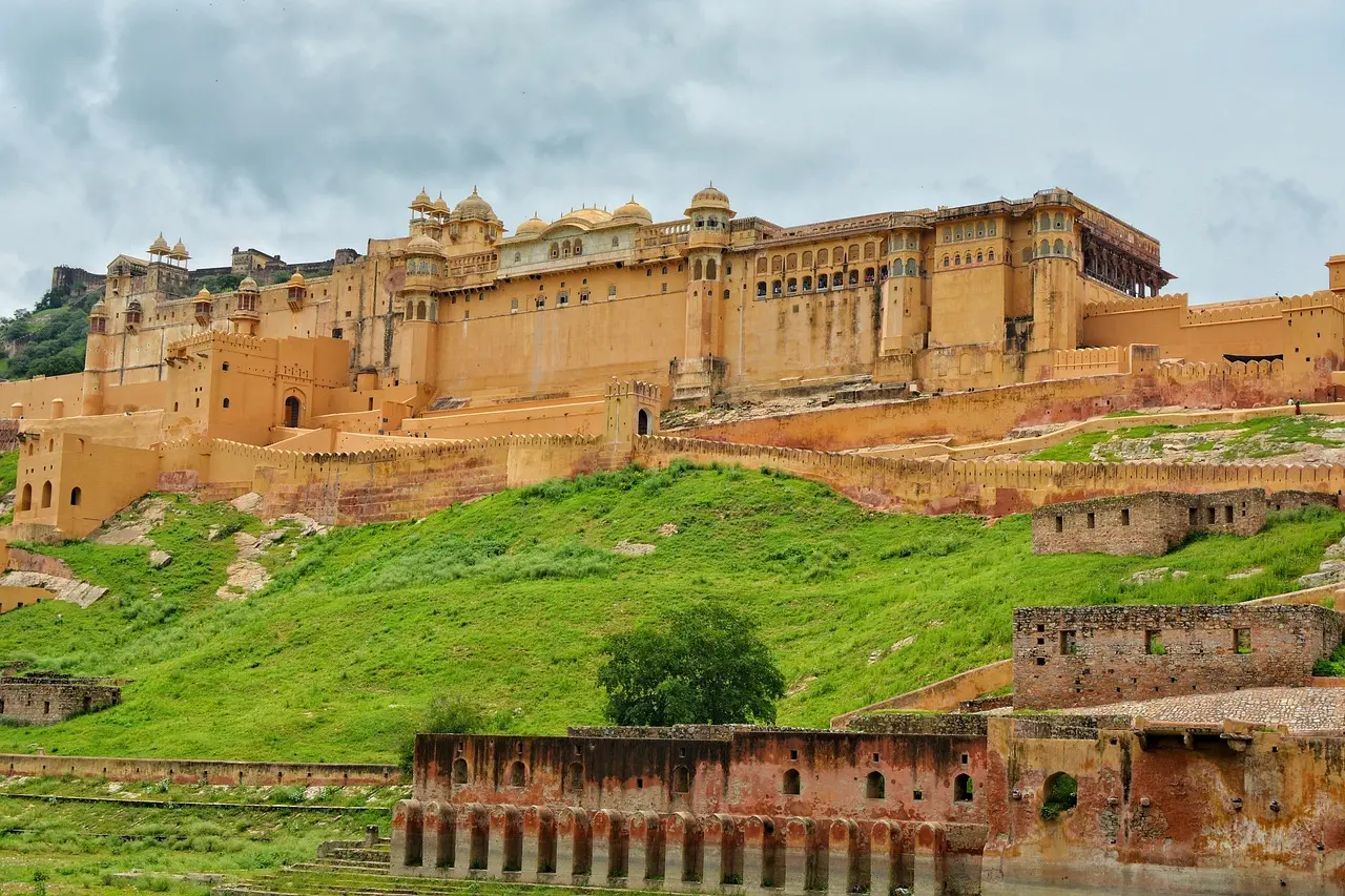 Nahargarh & Jaigarh By Pixabay
