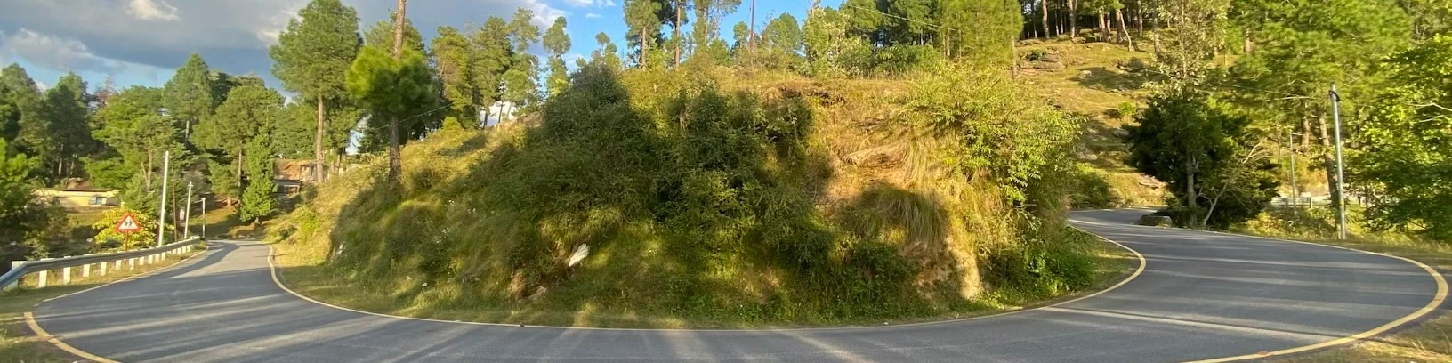 Kathgodam taxi service promotional image