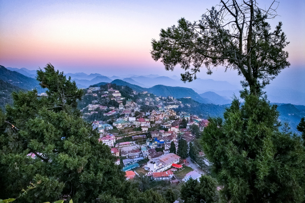 Auli Photo by Kunal Parmar on Unsplash